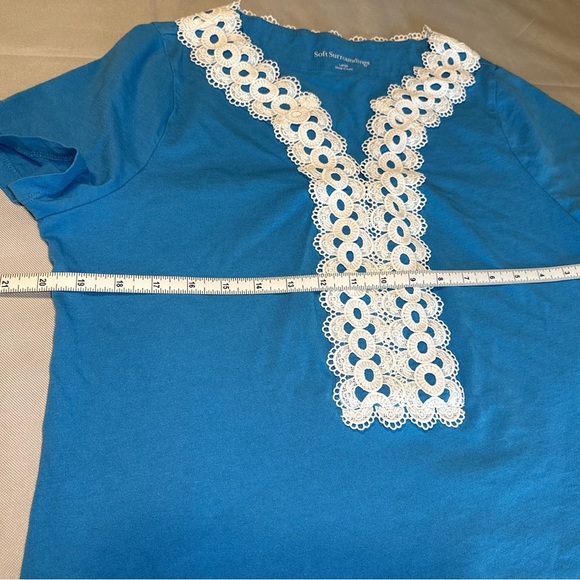 2/$35 SOFT SURROUNDINGS L Kaitlyn Embroidered Knit Tunic Top Cottagecore Lace - Picture 4 of 7